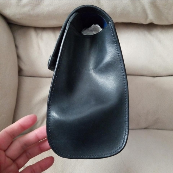 Authentic Vintage Gucci Clutch - Picture 5 of 11